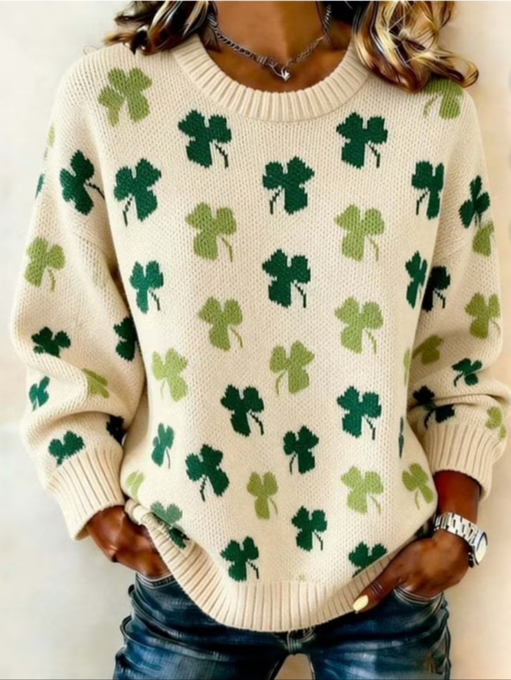 NWT Vince Camuto Cream Crewneck Sweater with Green Clover Motif